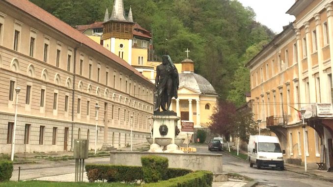 Statuia lui Hercule din Băile Herculane. FOTO Liliana Boioglu