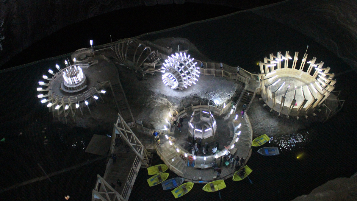 Foto Video Salina Turda CÄƒlÄƒtorie Spre Inima Transilvaniei Minunea SÄƒpatÄƒ In Sare Care Atrage Aproape 700 000 TuriÈ™ti Anual Gonext