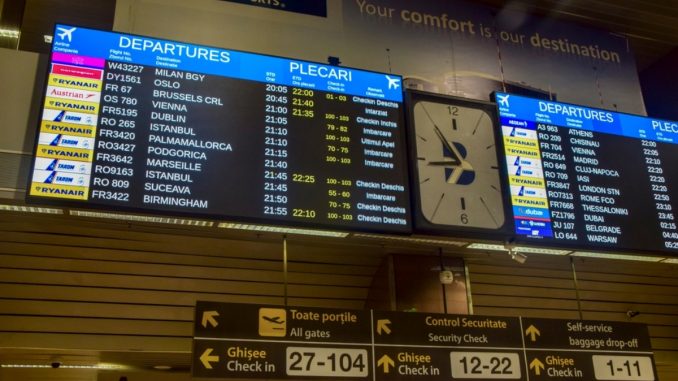 Călătorii cu avionul. FOTO Vola